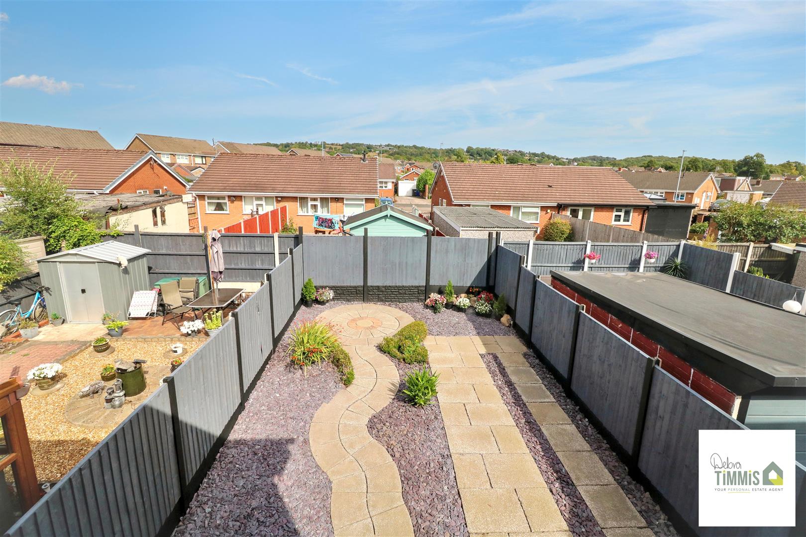2 bed property in Dunsford Avenue, Stoke-On-Trent
